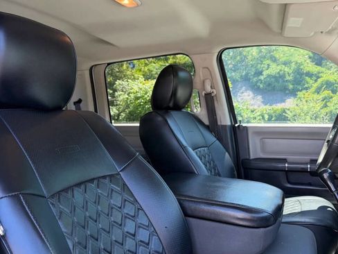 Used 2010 Dodge Ram 2500 Truck ST w/ ST Popular Equipment Group AWD/4WD image 29