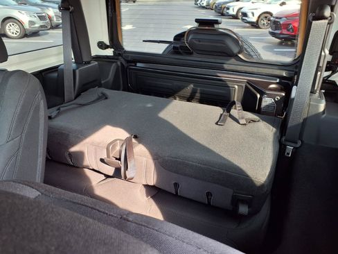 Used 2022 Jeep Wrangler Sport AWD/4WD image 21