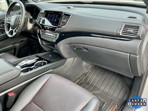 Used 2025 Honda Ridgeline Black Edition image 25