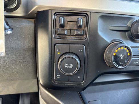 Used 2023 Ford F250 XLT w/ FX4 Off-Road Package image 29
