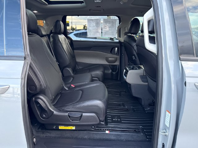 Used 2026 Kia Carnival SX FWD image 10
