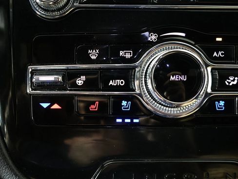 Used 2022 Lincoln Corsair Reserve w/ Elements Package image 50