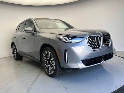 Used 2026 BMW X3 xDrive30i w/ Convenience Package AWD/4WD image 2