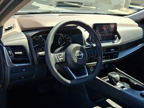 Certified 2023 Nissan Rogue SV AWD/4WD image 17