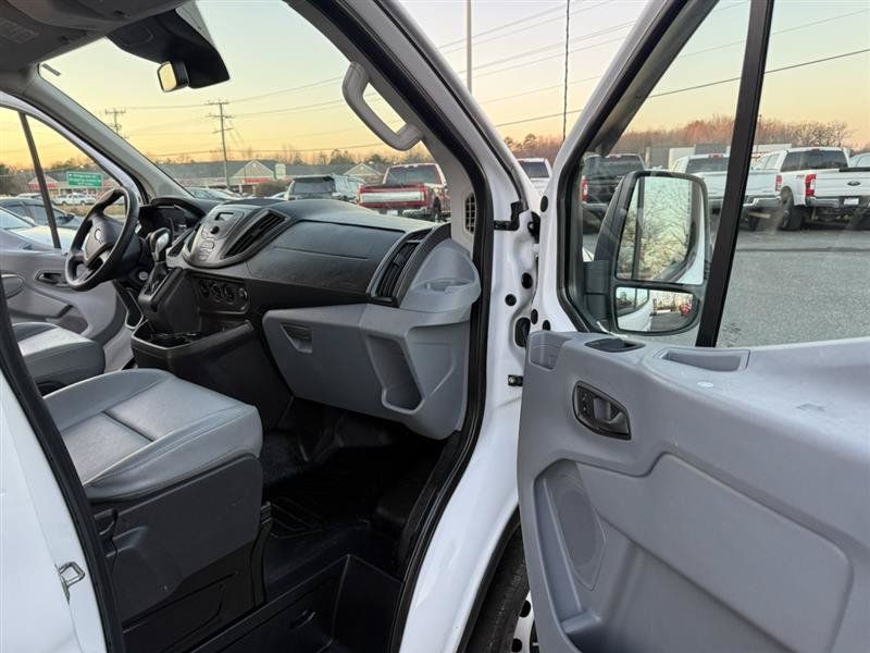 Used 2016 Ford Transit 250 130 Low Roof RWD image 11