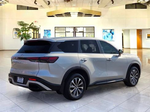 Certified 2023 INFINITI QX60 Pure AWD/4WD image 5