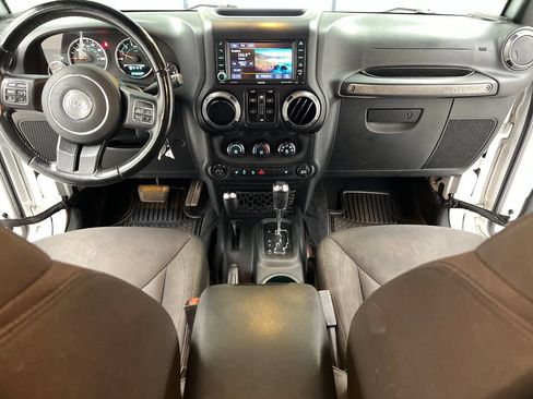Used 2017 Jeep Wrangler Unlimited Sport w/ Quick Order Package 24S AWD/4WD image 34