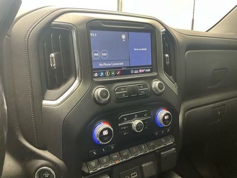 Used 2020 GMC Sierra 2500 Denali w/ Denali Ultimate Package image 11