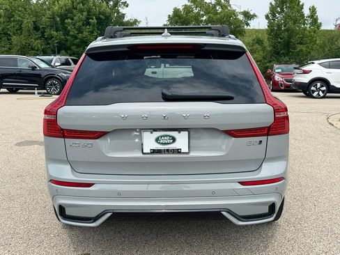 Certified 2025 Volvo XC60 B5 Ultra AWD/4WD image 3