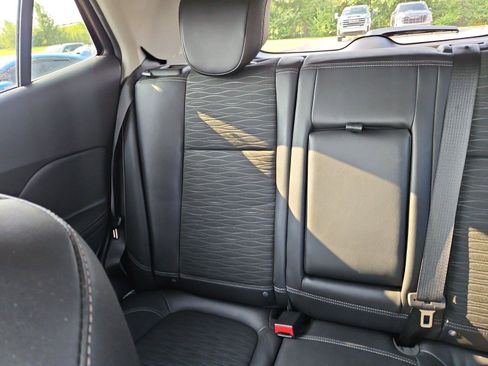 Used 2015 Buick Encore Convenience FWD image 12