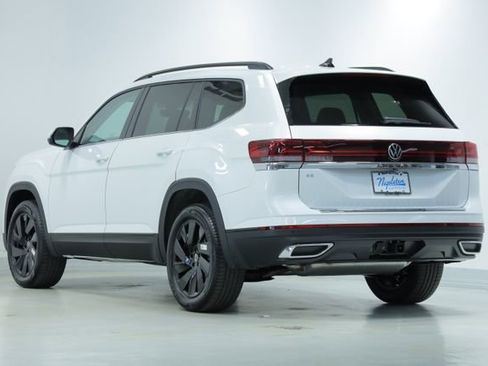 New 2026 Volkswagen Atlas SE FWD image 6