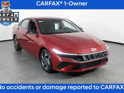 Certified 2025 Hyundai Elantra SEL FWD image 5