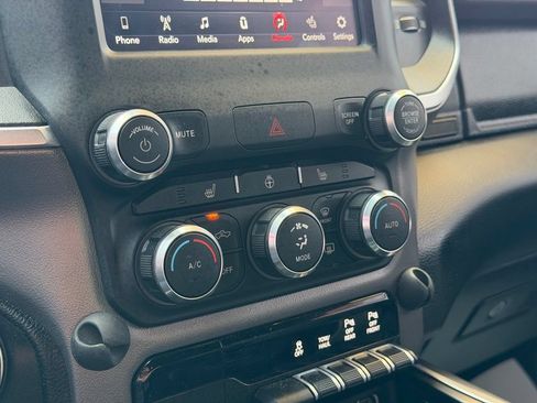 Used 2019 RAM 1500 Big Horn AWD/4WD image 27