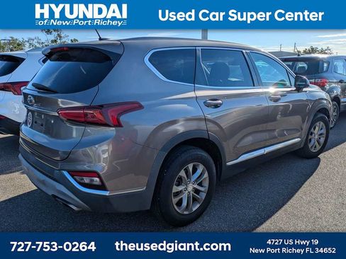 Used 2020 Hyundai Santa Fe SE w/ Cargo Package FWD image 2