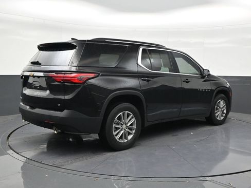 Used 2023 Chevrolet Traverse LT FWD image 5