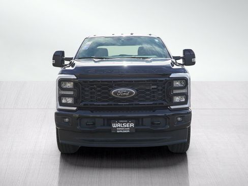 Used 2025 Ford F250 Lariat w/ Black Appearance Package AWD/4WD image 8