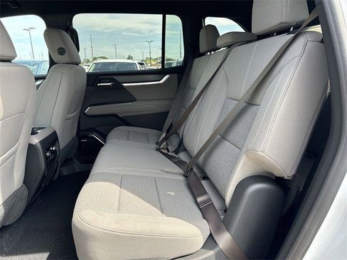 New 2026 GMC Acadia Elevation image 22