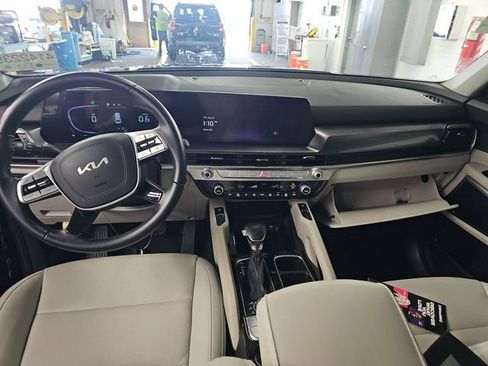 Used 2024 Kia Telluride S w/ S Sunroof Package AWD/4WD image 11