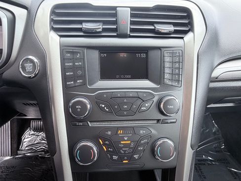 Used 2018 Ford Fusion S FWD image 15
