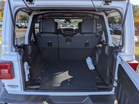 New 2026 Jeep Wrangler Unlimited Rubicon image 29