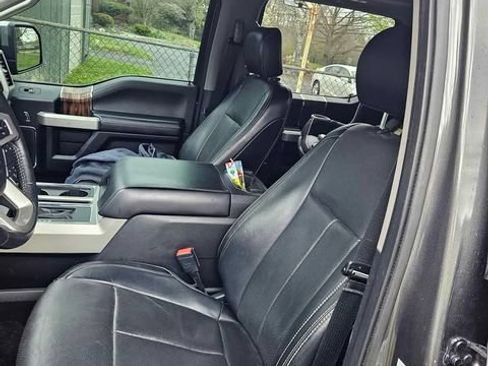 Used 2018 Ford F150 Lariat w/ Equipment Group 501A Mid AWD/4WD image 5