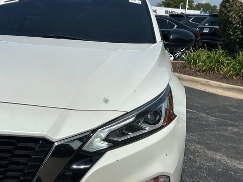 Used 2021 Nissan Altima 2.0 SR FWD image 12