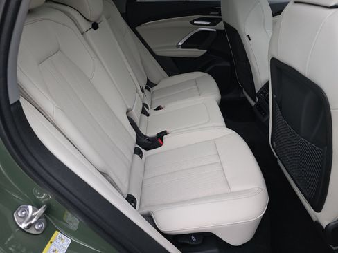 Certified 2025 Audi Q5 Prestige image 31