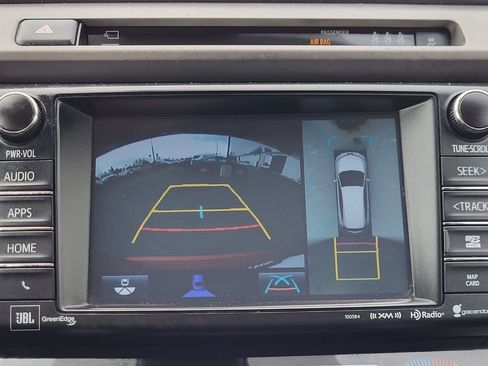 Used 2017 Toyota RAV4 Limited image 32