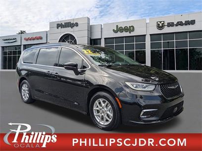 Used 2022 Chrysler Pacifica Touring-L