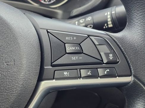 Used 2024 Nissan Sentra SV image 24