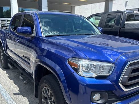 Used 2022 Toyota Tacoma SR5 RWD image 3