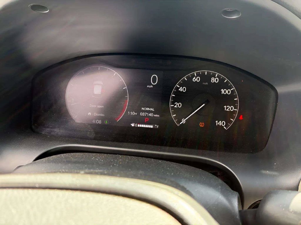Used 2025 Honda HR-V LX image 14