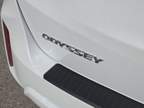 Certified 2026 Honda Odyssey EX-L image 13