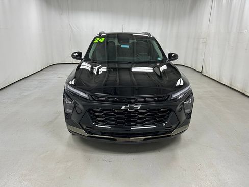 Used 2024 Chevrolet Trax ACTIV w/ Driver Confidence Package FWD image 3