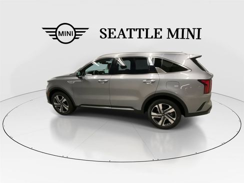 Used 2023 Kia Sorento EX w/ Panoramic Sunroof Package image 7