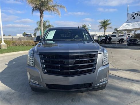 Used 2020 Cadillac Escalade Premium Luxury w/ LPO, Radiant Package image 3