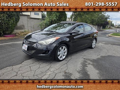 Used 2013 Hyundai Elantra Limited FWD image 1