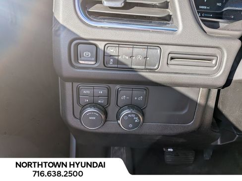 Used 2024 Chevrolet Tahoe LT image 32