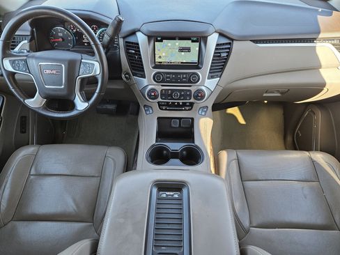 Used 2017 GMC Yukon SLT w/ Open Road Package image 25