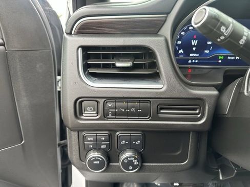 Used 2023 Chevrolet Tahoe LT image 26