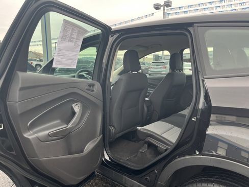 Used 2019 Ford Escape S image 21