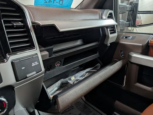 Used 2022 Ford F350 King Ranch w/ Chrome Package image 20