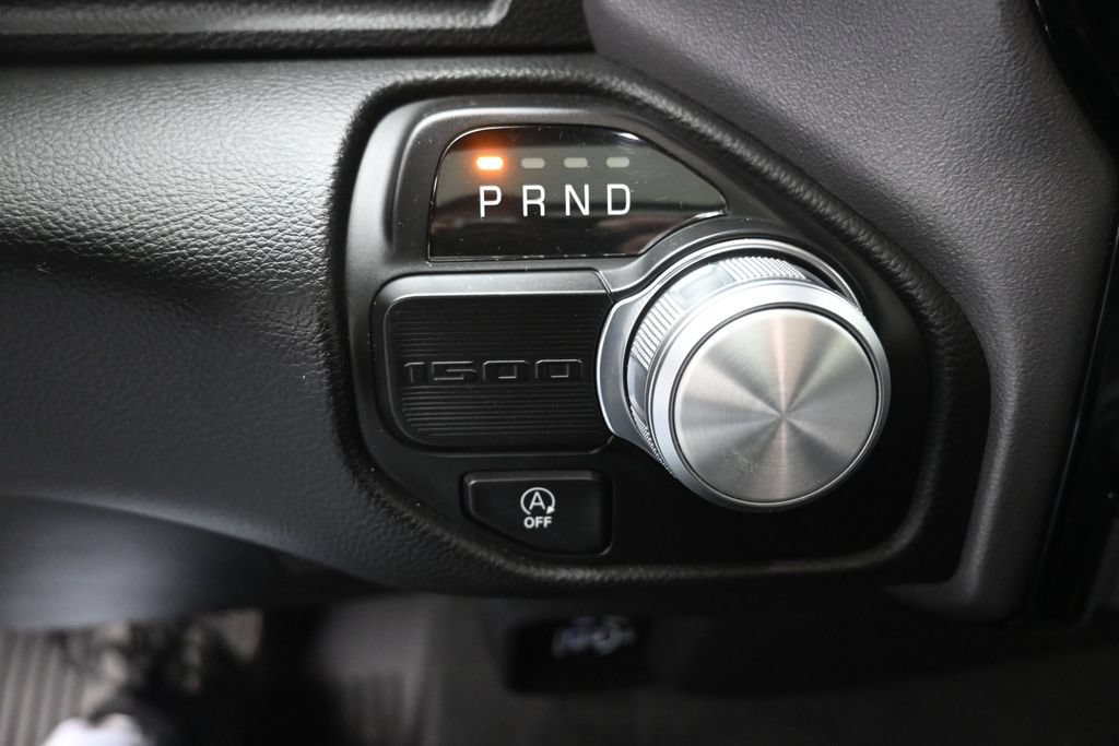 Used 2023 RAM 1500 Laramie RWD image 3