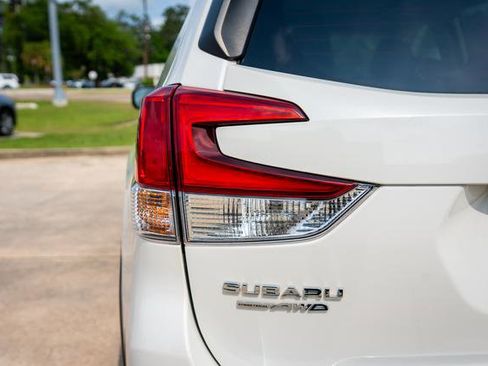 Certified 2024 Subaru Forester Premium AWD/4WD image 16