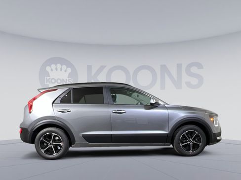 New 2026 Kia Niro EX image 7