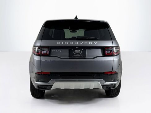 Used 2025 Land Rover Discovery Sport S image 4