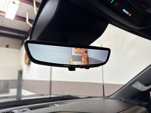 Used 2024 Chevrolet Silverado 2500 ZR2 w/ Technology Package image 35