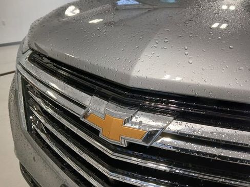 Used 2024 Chevrolet Equinox Premier image 9