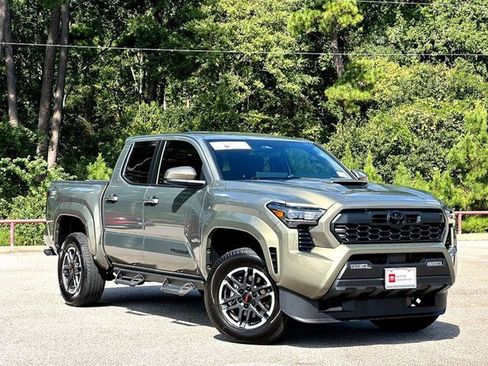 Used 2026 Toyota Tacoma TRD Sport RWD image 1