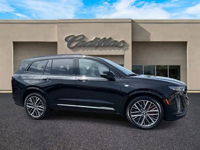New 2025 Cadillac XT6 Sport w/ Technology Package